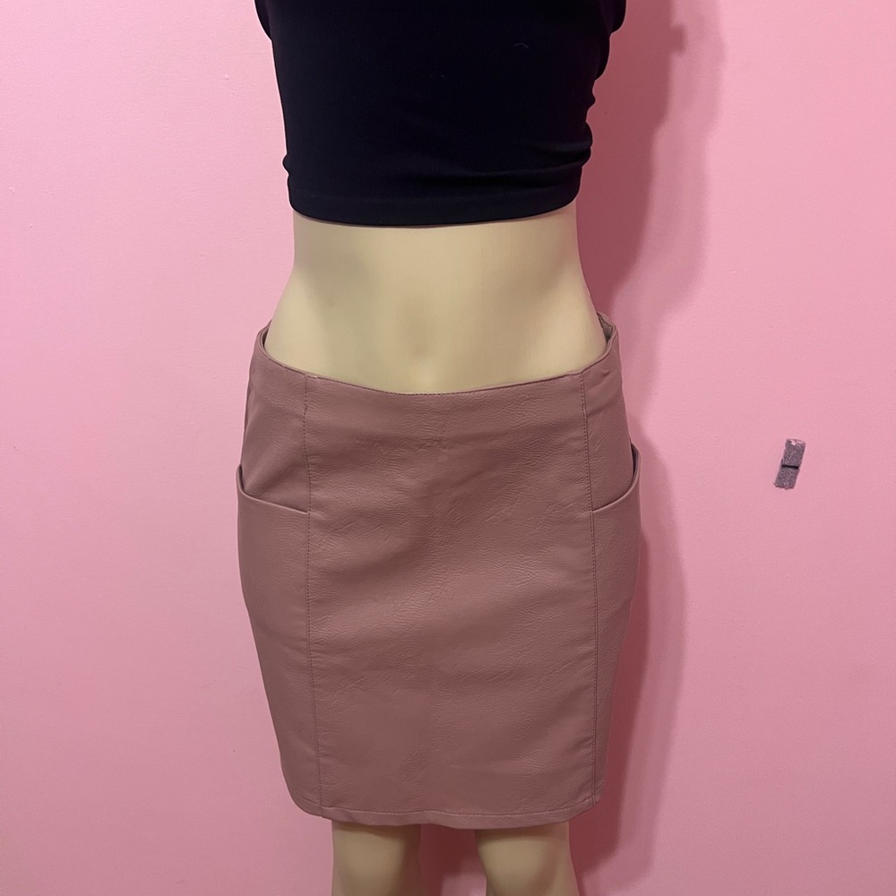Elegant Mauve Skirt